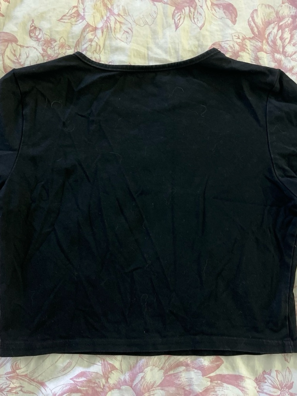 YesStyle Black Crop Top with Mint Dragon Print - Picture 4 of 6